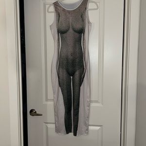 Women’s silhouette stretch dress